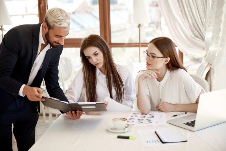 ITSM: Outputs vs. Outcomes – The Fine Line of Service Delivery