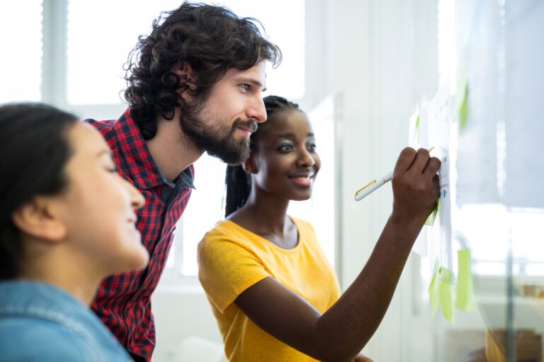 The Dynamic Interplay of ITIL Guiding Principles